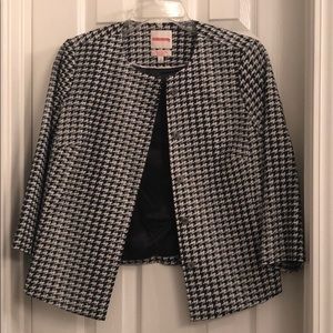 Houndstooth Blazer with hidden buttons